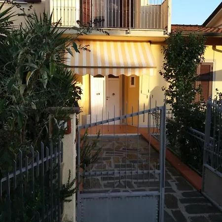 Holiday home Casa Enrica